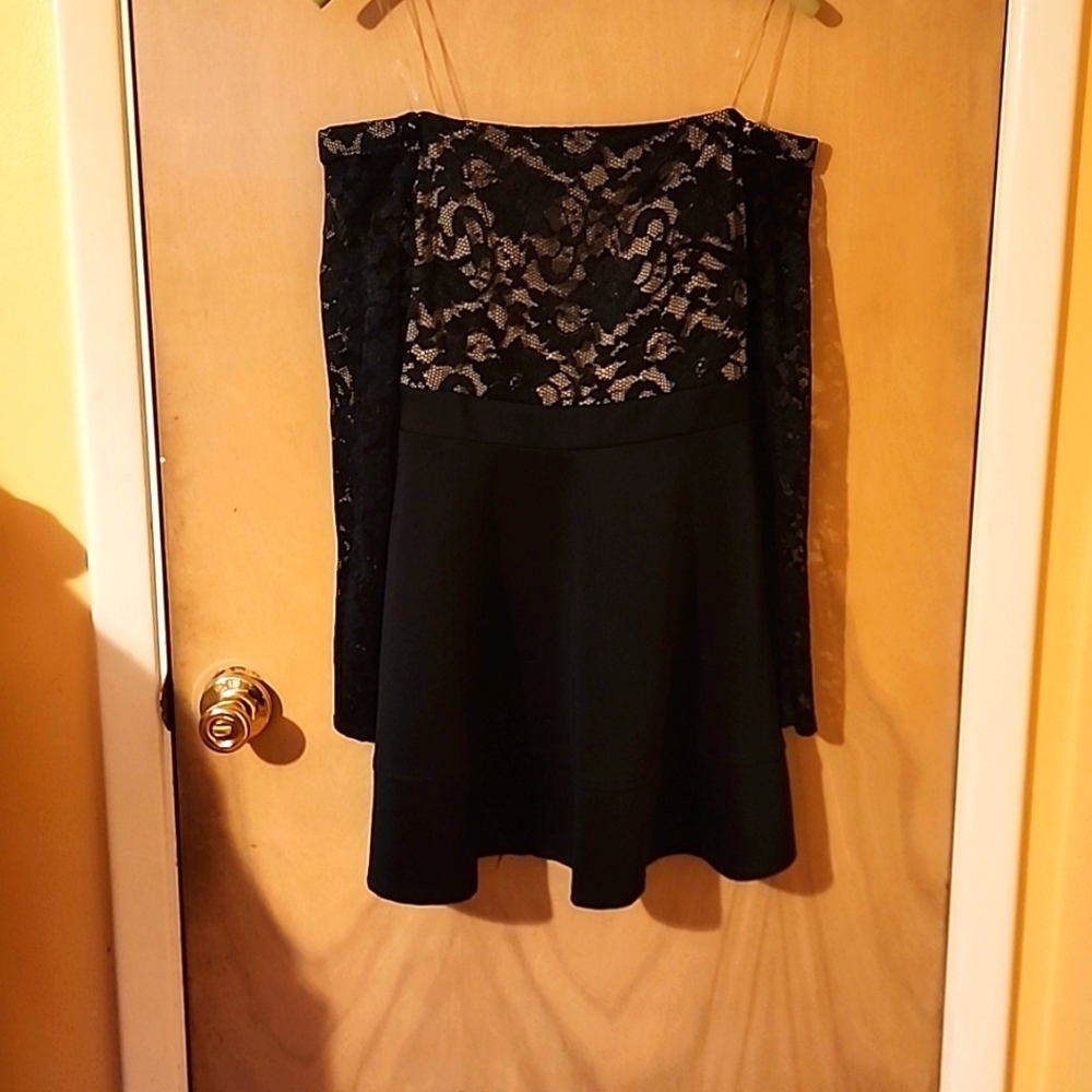 off the shoulder lace black dress size M